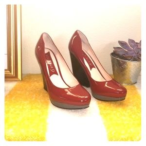 Patent leather platform shoes
